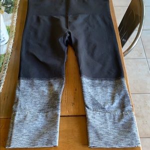 Lulu lemon Capri pants